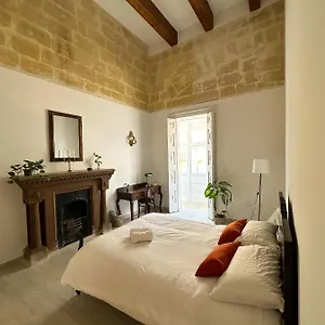 L'artist Casa Micallef La Valette