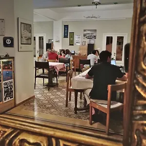 Hotel The Grand Meshmosh, Beirut